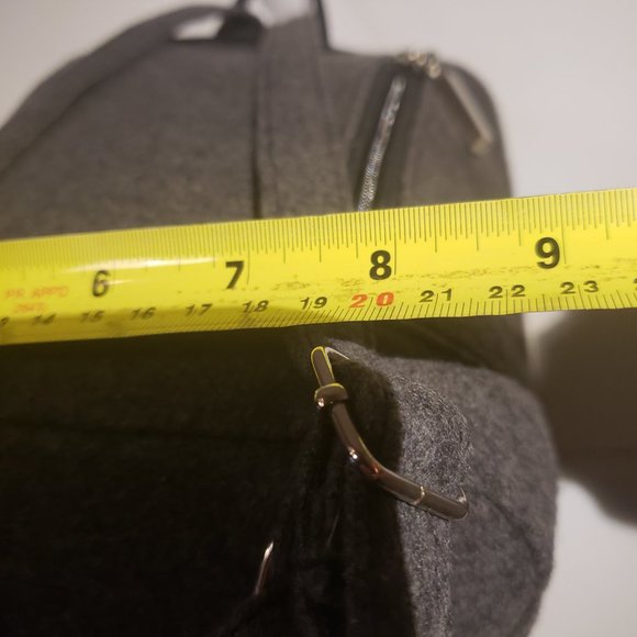 Gloria Vanderbilt Bag Mini shoulder straps grey black top flap cinch closure G - Picture 9 of 12